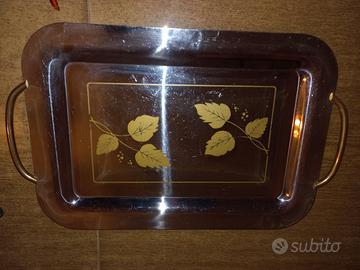 vassoio inox decorato con inserti in oro