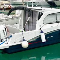 Beneteau Antares 8 OB v2 250cv (2023)