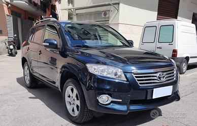 Toyota RAV4 2.2 D-4D 150Cv  Lounge (prezzo tratt.