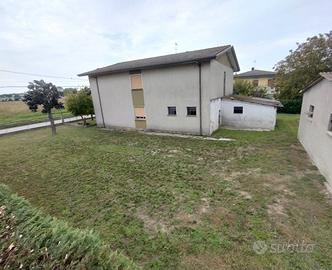 Casa 500 mq da sistemare