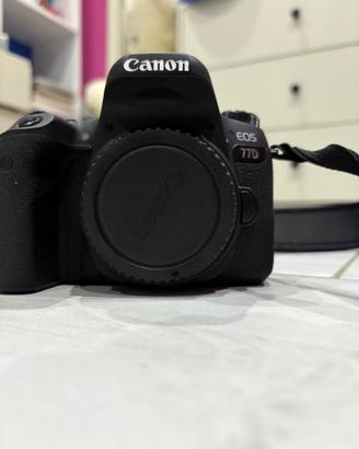 Canon EOS 77D