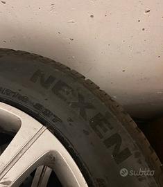 gomme NEXEN invernali R14 con cerchioni MOMO