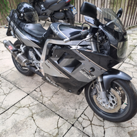 Suzuki gsx 1100 R