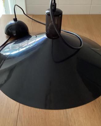 Lampada nera a sospensione