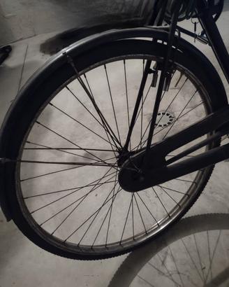 bicicletta nera bianchi