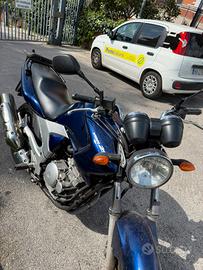 Yamaha YBR 250 - patente A2