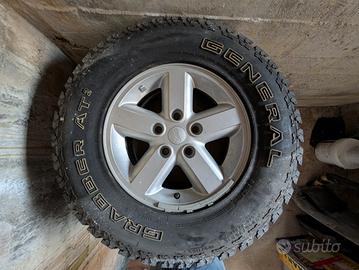 Gomme General Grabber  AT2 245/75/R16 nuove