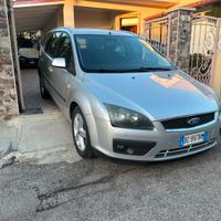 Ford Focus 1.6 110cv