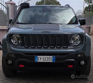 Jeep Renegade Trailhawk  