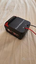 Adattatore Batteria Compatibile Milwaukee M18