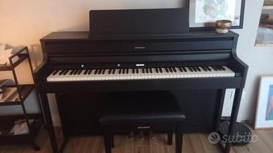 Pianoforte Roland hp704