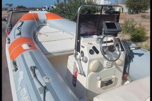 GOMMONE MARINER 480-MOTORE HONDA4T-CARRELLO