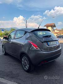 Lancia Ypsilon 1.3 MJT 16V 95 CV 5 porte S&S Plati