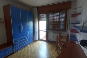 Stanza singola in appartamento condiviso a Udine