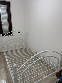 Struttura letto una piazza e mezzo