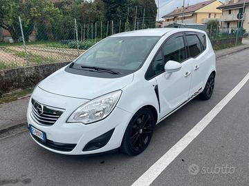 Opel Meriva B cambio automatico 
