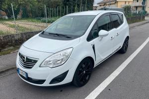 Opel Meriva B cambio automatico 