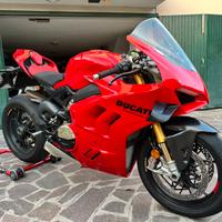 Ducati Panigale V4S