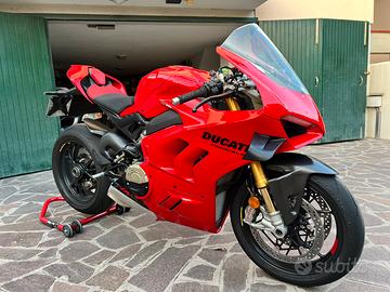 Ducati Panigale V4S