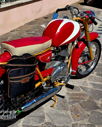 Moto d'epoca Ducati 98 ts