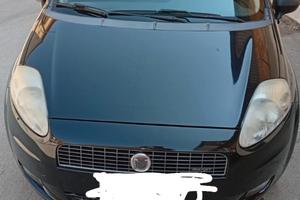 Auto Fiat Grande Punto anche per neopatentati 