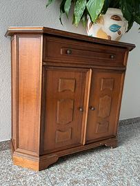 Mobiletto in legno