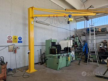 Gru a colonna 250 kg