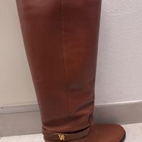 Via Roma 15 stivali n.40