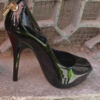 Scarpe di Louis Vuitton