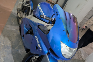 Kawasaki ninja zx-9r