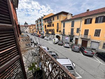 4 LOCALI A GASSINO TORINESE