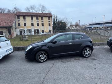 Alfa Romeo MiTo 1.6 JTDm 16V Distinctive Premium P