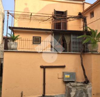 CASA SEMINDIPENDENTE A SAN VITTORE DEL LAZIO