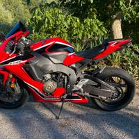 Honda cbr 1000 rr