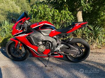 Honda cbr 1000 rr