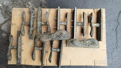 Maniglie in ottone stampato anni 70