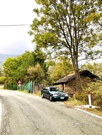 Baita in Pietra indipendente con giardino