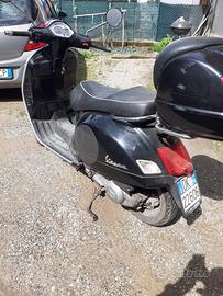 Piaggio Vespa 300 GTS - 2008