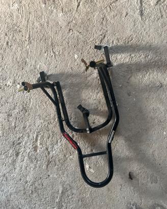 Cavaletto posteriore per moto da strada