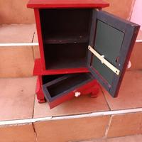 Piccola cassettiera in legno ,porta oggetti e truc