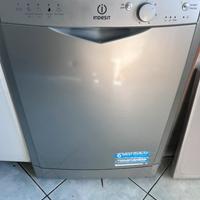 Lavastoviglie Indesit dgf 15b1 s it