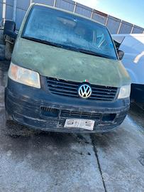 Paraurti anteriore VW Transporter T5 anno 2007