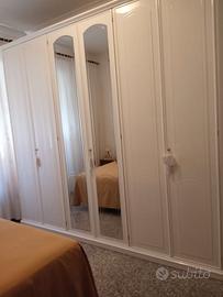 Armadio bianco laccato lucido