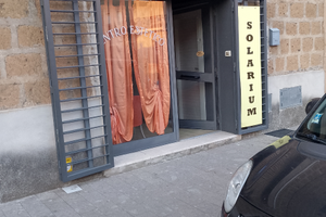 Locale per estetista o parrucchiera