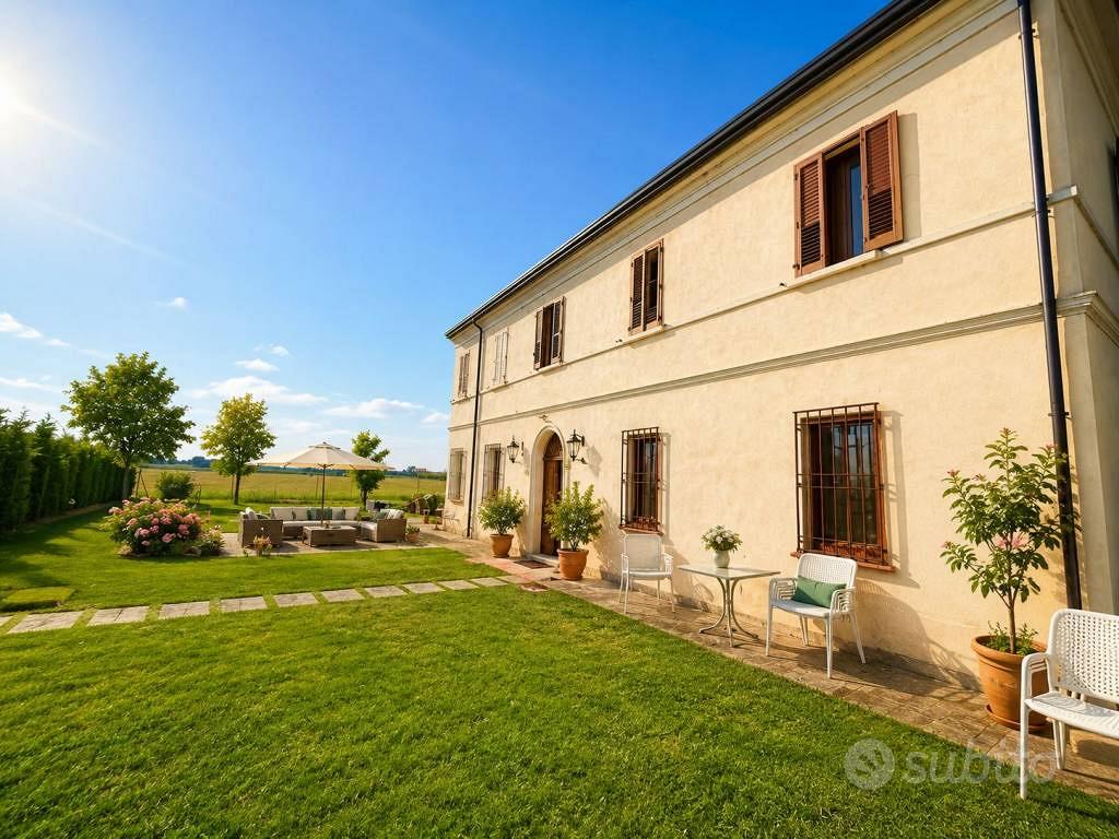 Villa di 550 m² con più di 5 locali e box auto a A - Vista 2