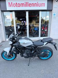 Yamaha MT-07 y-amt 2500km GARANZIA UFFICIALE 7 ANN