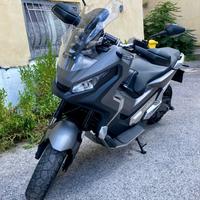 X-ADV 750 CON ACCESSORI 