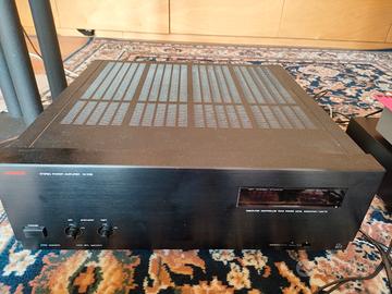 Amplificatore finale Luxman M-03B