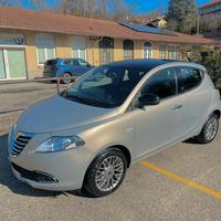 Lancia Ypsilon 1.2 69cv Gold