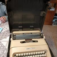 macchina da scrivere Olivetti lettera 35